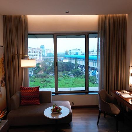 Vivanta Kolkata Em Bypass Exterior photo